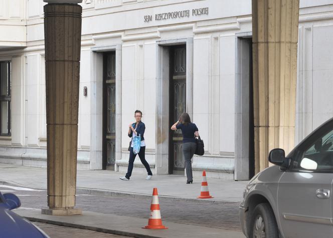 Sejm obraduje, a posłowie poszli na piwo