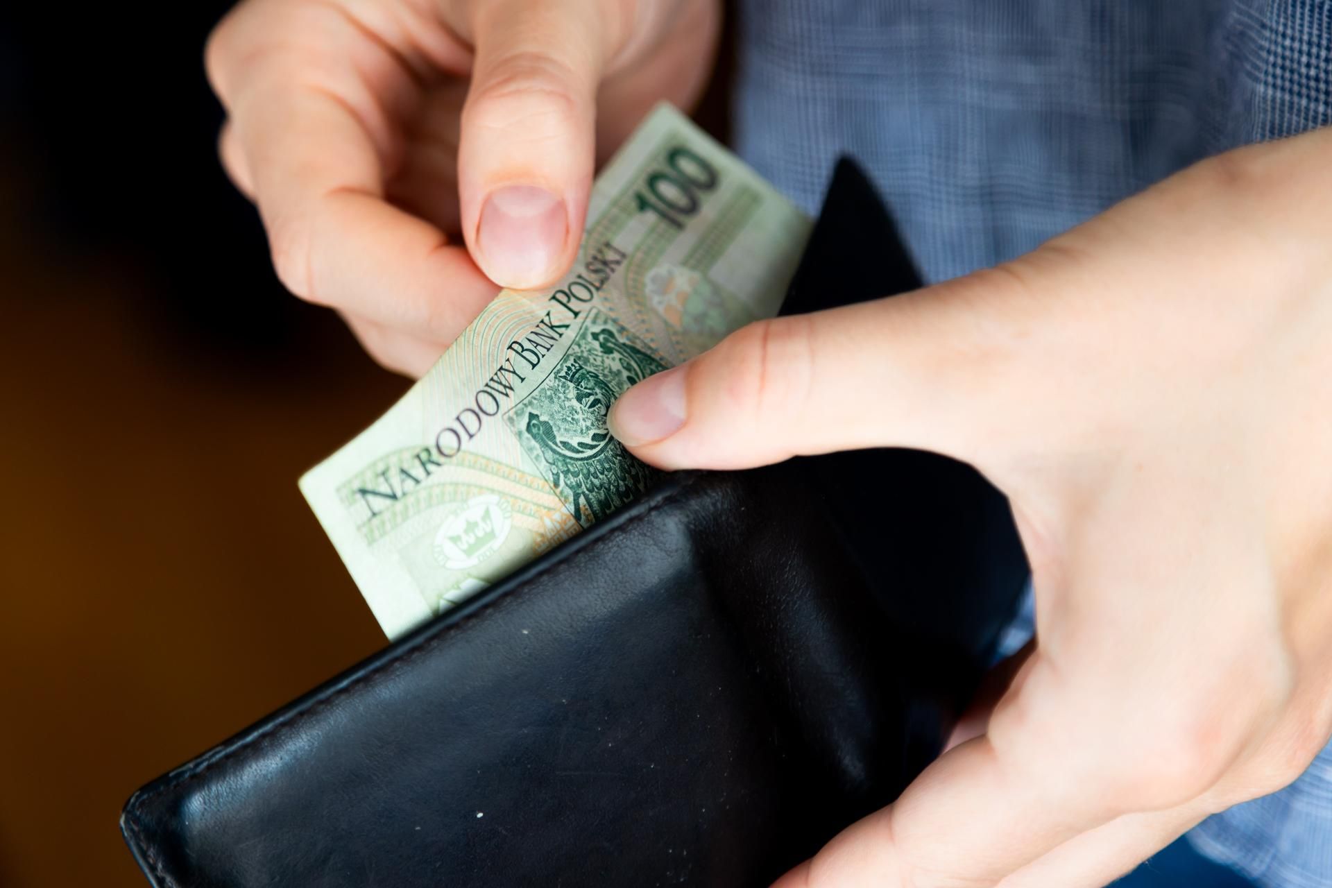 Limity gotówkowe w UE od 2027 roku. Bruksela zaostrza limity płatności ...