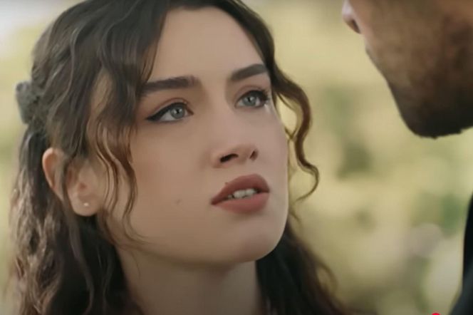 Zeynep mówi Halilowi, że nie chce już udawać 