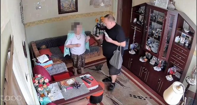 Oszust chciał okraść 86-latkę. Nie spodziewał się takiej reakcji! Wszystko się nagrało