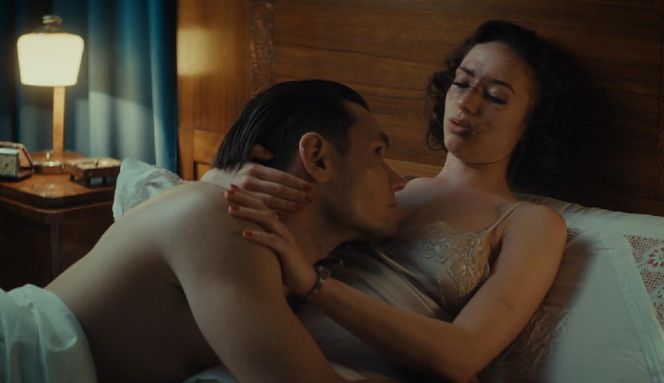 Zatoka szpiegów 2, odcinek 19. Franz (Bartosz Gelner), Eva (Sonia Mietielica)