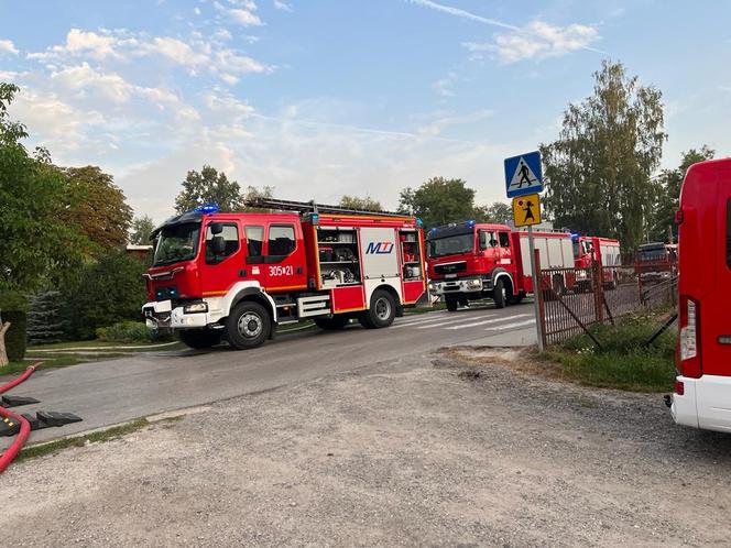 Potężny pożar stolarni koło Lublina. Straty oszacowano na 2 mln zł!