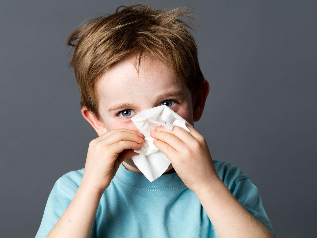 Testy pokarmowe: objawy alergii, rodzaje testów, kiedy wykonać testy alergiczne