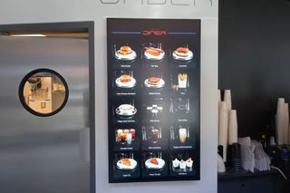 Książulo odwiedził restaurację Elona Muska. Tyle zapłacił za zamówienie. Dużo?