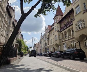 Tak wygląda jedna z najbardziej eleganckich ulic w Bydgoszczy. Zapraszamy na spacer po ul. Cieszkowskiego