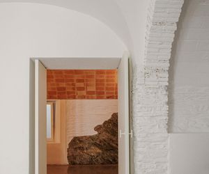 Dom Rybaka w Cadaqués, Hiszpania. Autorzy projektu: Bea Portabella i Jordi Pagès