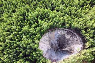 Zapadlisko na Pustyni Błędowskiej jest ogromne