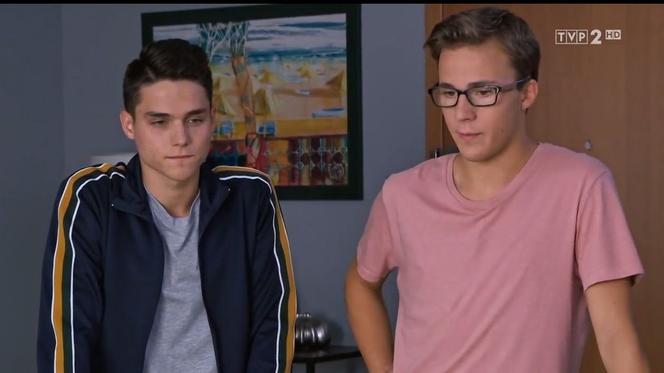 Barwy szczęścia odc. 1994. Eryk (Patryk Cebulski), Kajtek (Jakub Dmochowski)