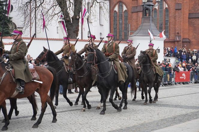 Tak białostoczanie uczcili Narodowe Święto Niepodległości 2024 w Białymstoku [ZDJĘCIA]