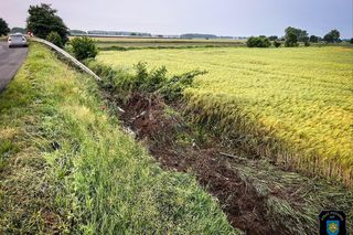 Tragiczne dachowanie w Strzyżewie Witkowskim! 45-latek zginął na miejscu