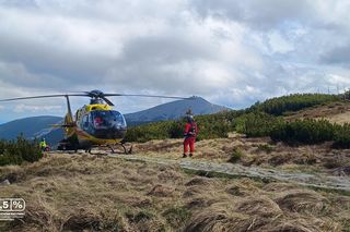 Akcja ratownicza w Karkonoszach. Turysta reanimowany na Słoneczniku [ZDJĘCIA]