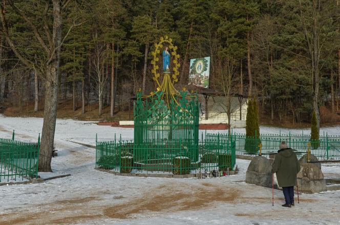 Watykan sprawdzi cud na Warmii. Dziewczynka miała wielokrotnie widzieć Matkę Bożą. Teraz zostanie beatyfikowana?