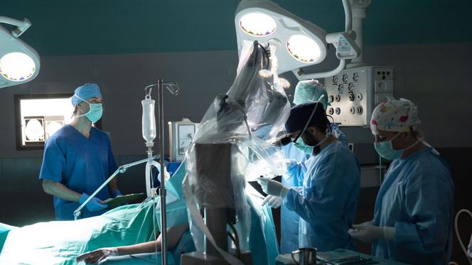 Na dobre i na złe, odcinek 731. Artur Bart (Piotr Głowacki), Marcin (Filip Bobek)