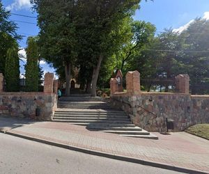 Do tej wsi w woj. warmińsko-mazurskim zjeżdżają tłumy. Nie dla atrakcji turystycznych 
