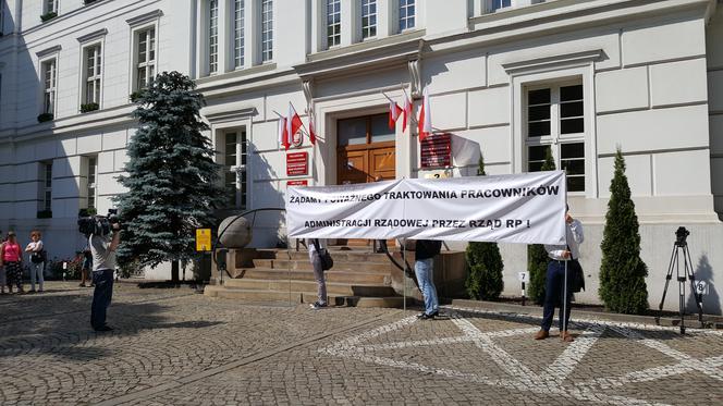 Protest budżetówki z Solidarności w Bydgoszczy [ZDJĘCIA]