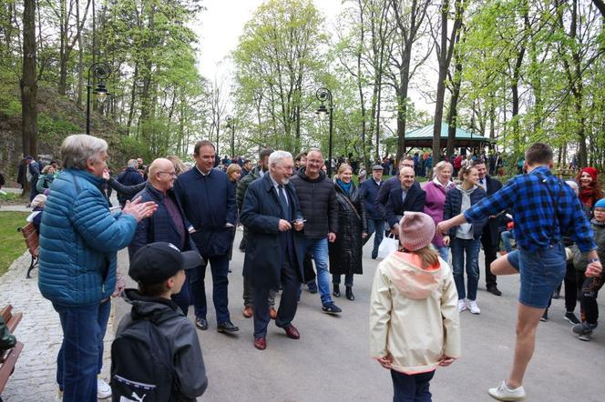 Kraków. Wyremontowany park Bednarskiego oficjalnie otwarty