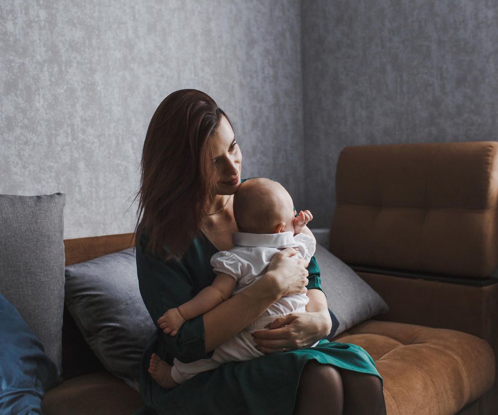 On się do niczego nie poczuwa. Prawniczka wyjaśnia prawa samotnych mam