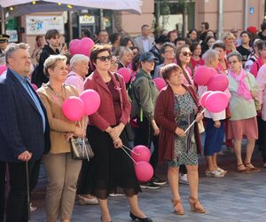 W centrum Lublina królował róż! Przez miasto przeszedł Marsz Różowej Wstążki