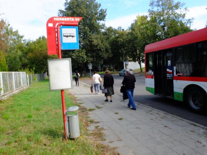 Paweł S. potrącił kobietę na pasach. Po wypadku chciał sprzedać auto. Policjanci przerwali transakcję