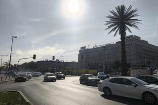 Zderzenie tramwajów w centrum Warszawy. 13 osób rannych, ruch tramwajowy wstrzymany