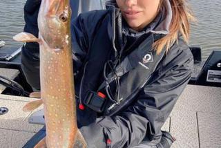 Najseksowniejsza wędkarka świata! Polina łowi same grube ryby