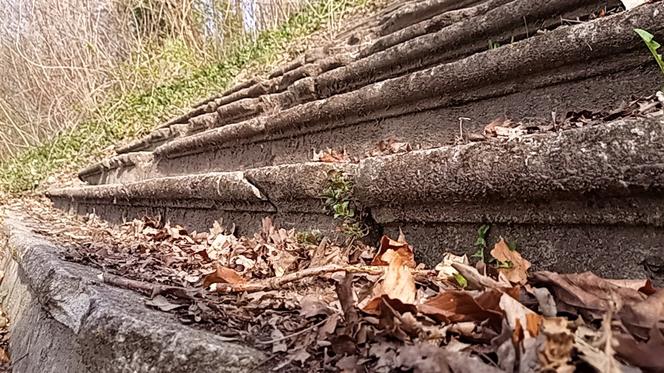 Wieża Baresela nad Jeziorem Szmaragdowym