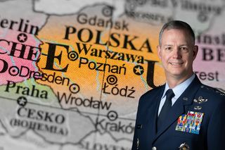 NATO utrzymuje ścisły kontakt z Polską. NATO zareagowało „szybko i zdecydowanie na sytuację
