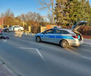 Czołowe zderzenie na ulicy Kościelnej w Starachowicach