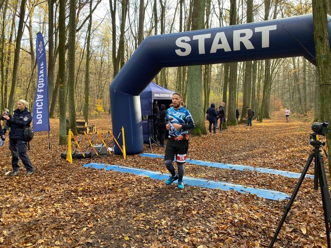 Niebieski Bieg Niepodległości. Przebiegli 10 km by uczcić niepodległą Polskę