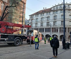 To mogło skończyć się tragedią w centrum Bydgoszczy. Wykoleił się tramwaj, którym podróżowało 50 pasażerów