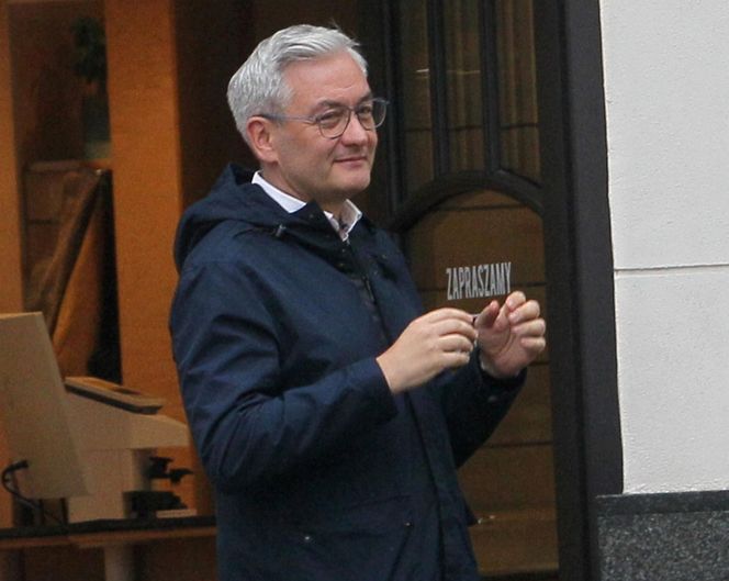 Robert Biedroń kupił okulary