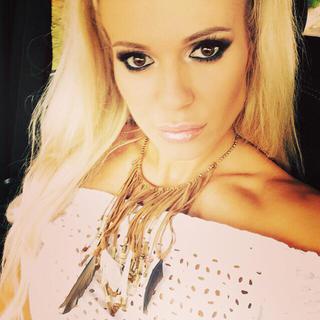 Doda chwali się na Facebooku fotami z nagrań teledysku!