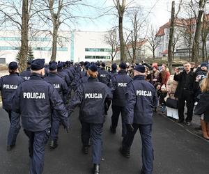 Śląska Policja przyjęła 84 policjantów. Wśród nich jest 15 kobiet