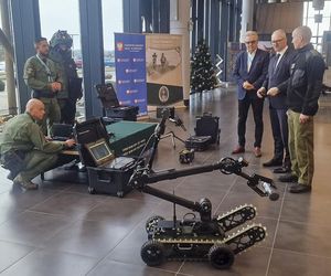 Straż graniczna na Warmii i Mazurach otrzymała nietypowy pojazd. Będzie wykorzystywany na lotnisku [ZDJĘCIA]