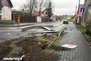 Siercz: PIJANY kierowca ciężarówki staranował bariery i odjechał. W jego zatrzymaniu pomogła załoga karetki  