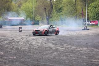 Moto Session 2024 w Lublinie. Imponujące auta, pokazy driftu, trialu i zapach spalin