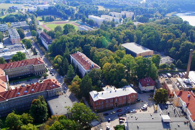 Studenci UWM w Olsztynie wracają na uczelnie. Najpierw badania na obecność koronawirusa