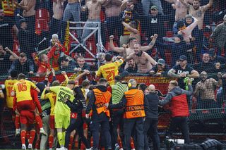 Jagiellonia wygrała w ostatnich sekundach. W Kopenhadze doszło do zamieszek z udziałem kibiców