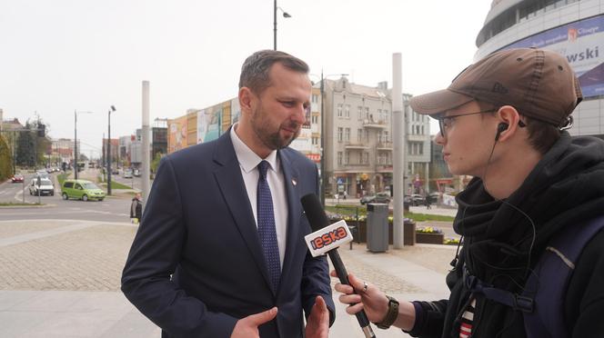 Wybory samorządowe 2024. Robert Szewczyk w drugiej turze wyborów na prezydenta Olsztyna. Mamy komentarz!