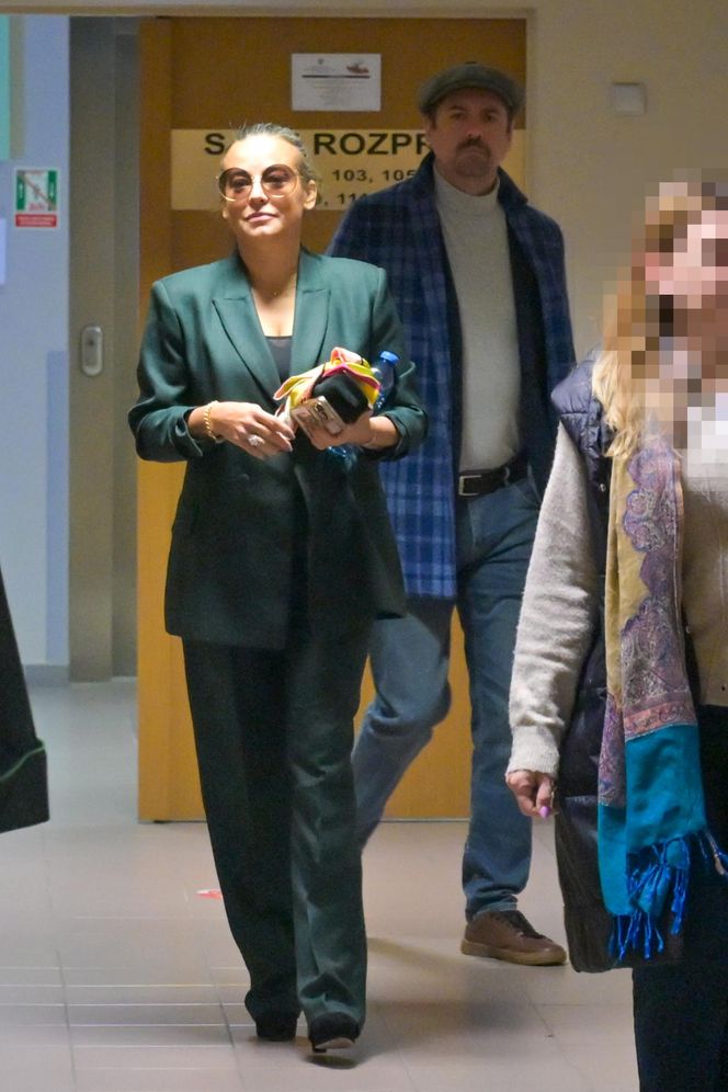 Anna Mucha pozwała Paulinę Smaszcz