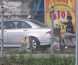 Pożar na Marywilskiej 44. Nieznana osoba z bronią wdarła się na teren centrum 