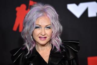 Cyndi Lauper udostępnia nowa wersję piosenki Sally's Pigeons w odpowiedzi na uchylenie wyroku Roe vs. Wade