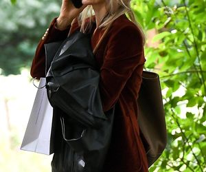 Agnieszka Woźniak-Starak zamieniła eko elektryczna Teslę na potężnego Defendera za 400 tyś.