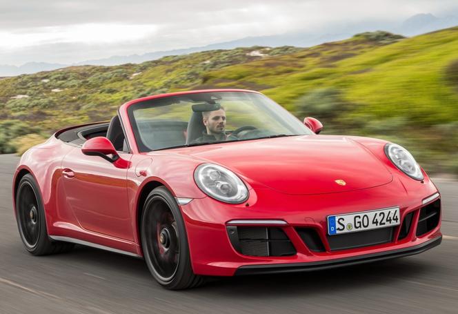 Porsche 911 Carrera GTS Cabriolet