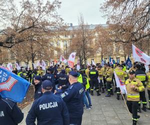 Protest służb mundurowych w Warszawie 