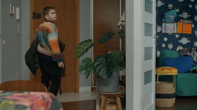 Barwy szczęścia odc. 3203 po wakacjach. Ksawery (Bartosz Gruchot)