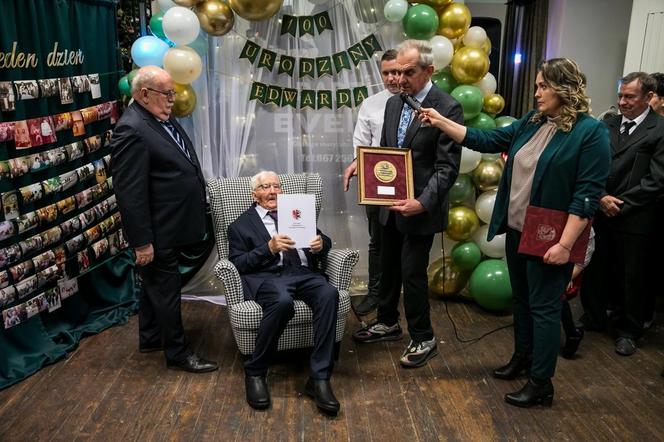 Walczył w II wojnie światowej i uciekał przez wiele lat. Życie pana Edwarda to gotowy scenariusz na film! [ZDJĘCIA]