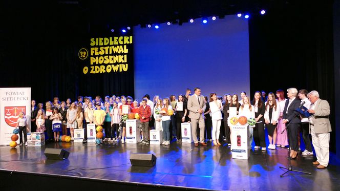 Propagowanie zdrowego stylu życia w tak wdzięcznej formie jak piosenka zyskało przez lata wielu zwolenników i co roku gromadzi chętnych do śpiewania.