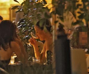 Marina Łuczenko-Szczęsna i Natalia Szroeder imprezują