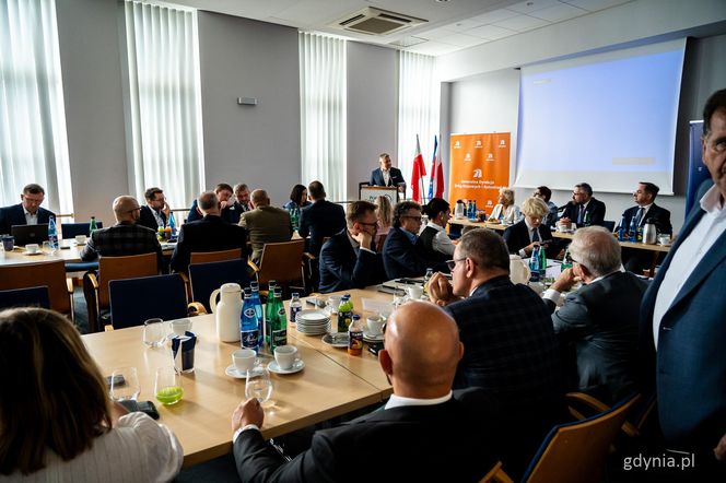 Posiedzenie sejmowej Komisji Infrastruktury w Porcie Gdynia